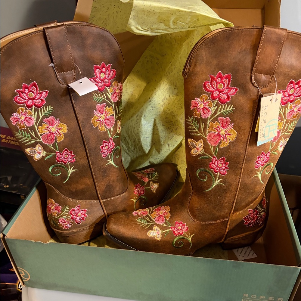 NEW Roper Brown Cowboy Cowgirl Boots with Floral Embroidery NWT in box - Picture 12 of 15